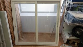 Ventana corredera aluminio blanco