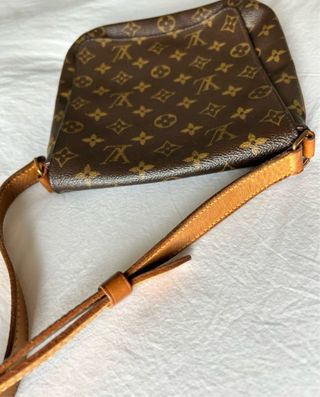 Bolso Louis Vuitton bandolera marrón