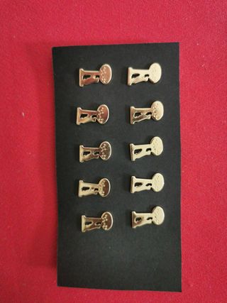 Lote 10 Pin Comunidad de Madrid chapados en oro.