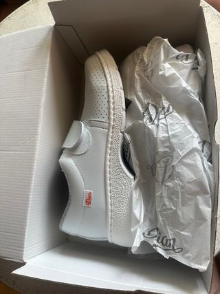 Zuecos Sanitarios SIN ESTRENAR Dian Talla 40