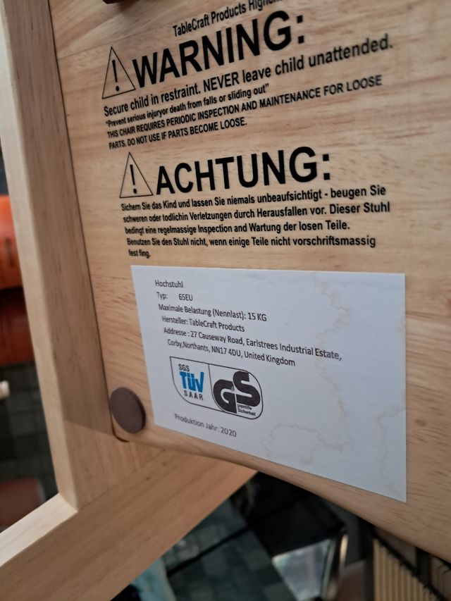 Silla de madera para bebé