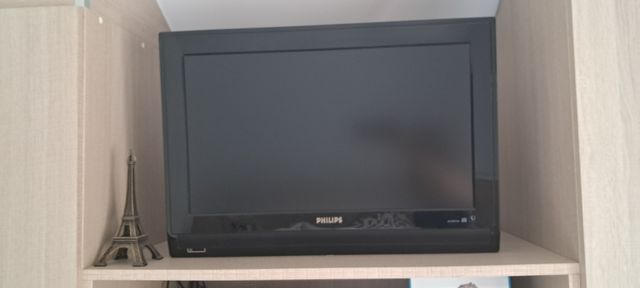 Televisor Philips, inclou TDT