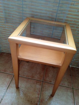 Mesita auxiliar madera y cristal