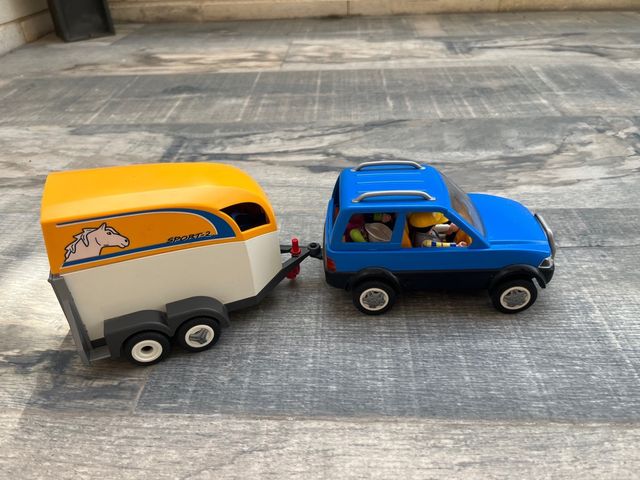 Playmobil Coche y Caravana Hípica