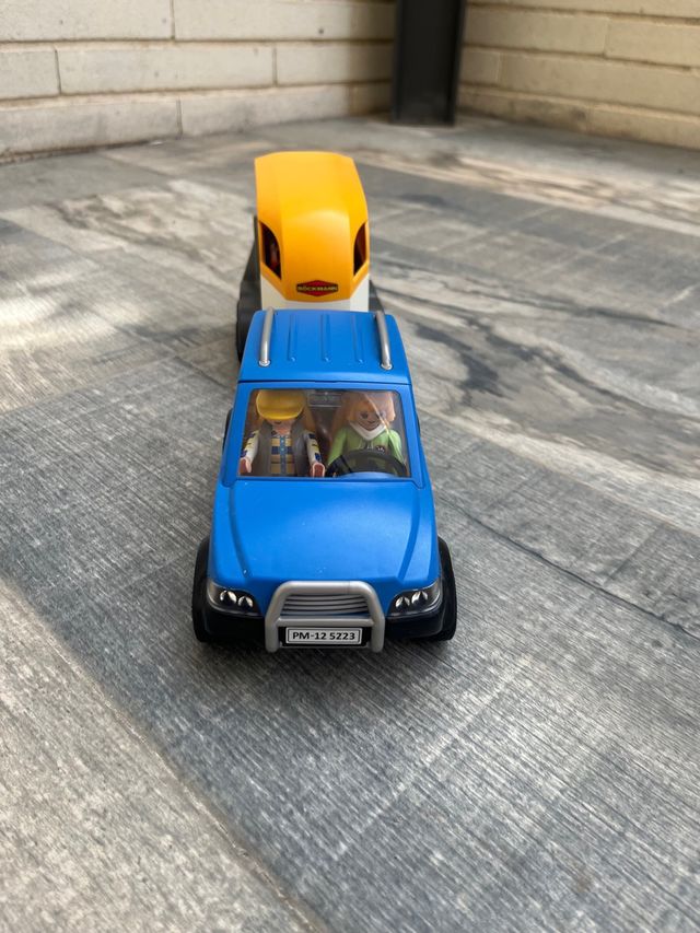 Playmobil Coche y Caravana Hípica