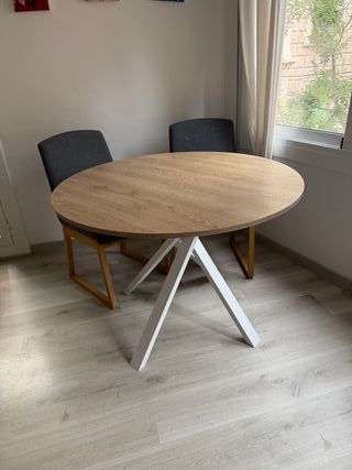 Mesa redonda MARIEDAMM + 4 Sillas KARLHUGO IKEA