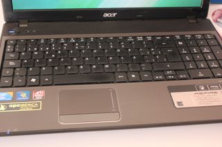 ACER Aspire 5741G Portátil i3/4GB/320GB/DVD