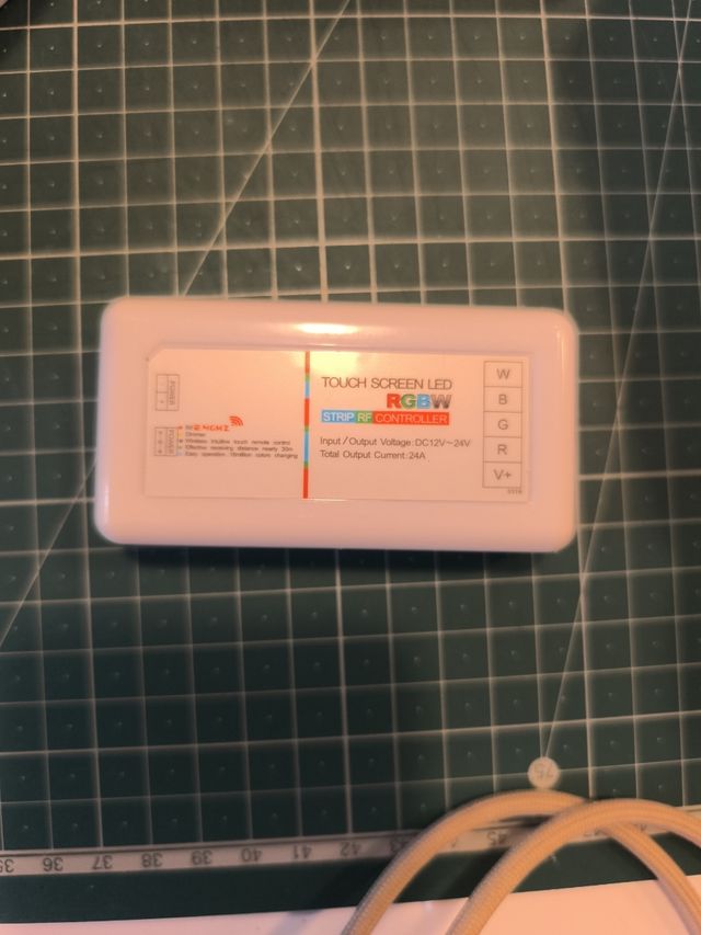 2 Controladores/reguladores LED RGBW 12/24V DC