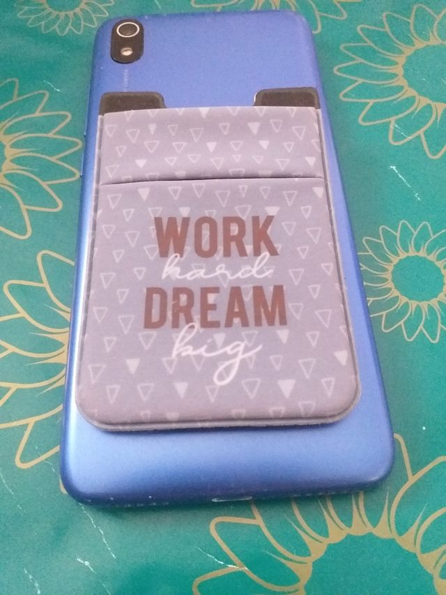 Tarjetero Adhesivo Móvil Work Hard Dream Big