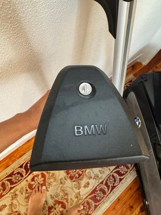 Cofre portaequipajes y baca