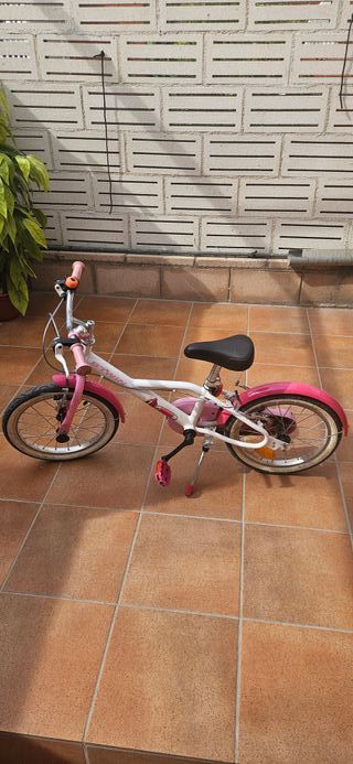 Bicicleta Infantil BTWIN 16 Rosa. Poco uso.
