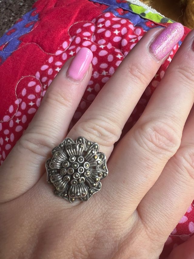 Anillo Plata Flor con Marcasitas