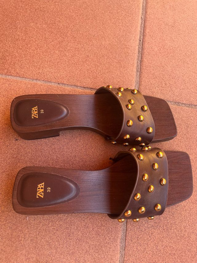 Sandalias Zara Piel Tachuelas Marrón Talla 39