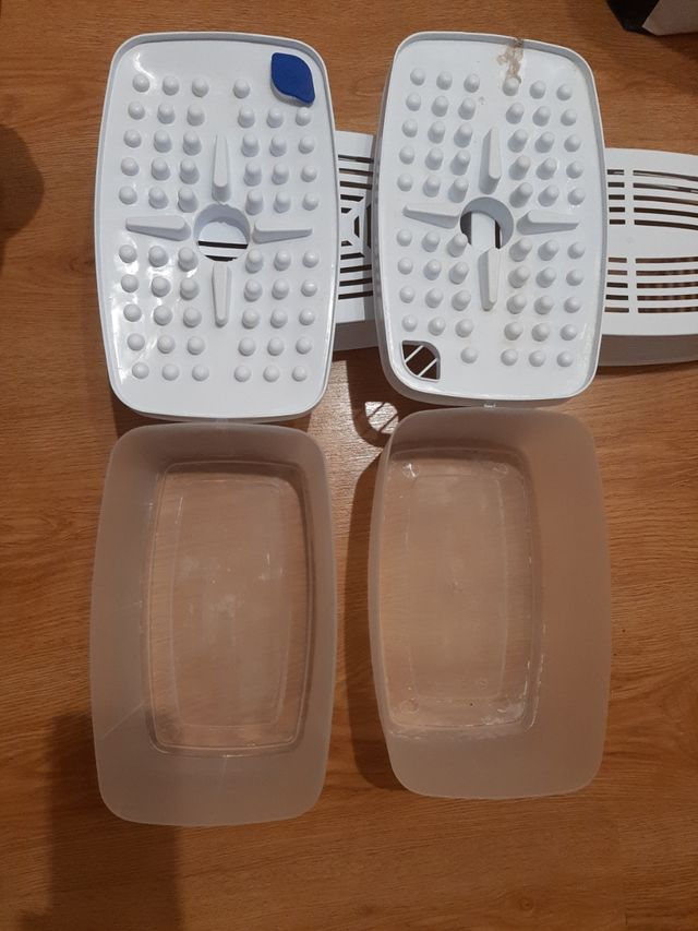 2 Recipientes antihumedad blanco