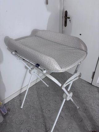 NO HAGO ENVÍOS Bañera bebé con soporte y cambiador