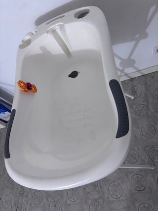NO HAGO ENVÍOS Bañera bebé con soporte y cambiador