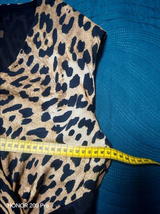 Vestido estampado animal print