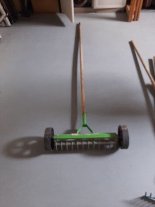 Escarificador de césped