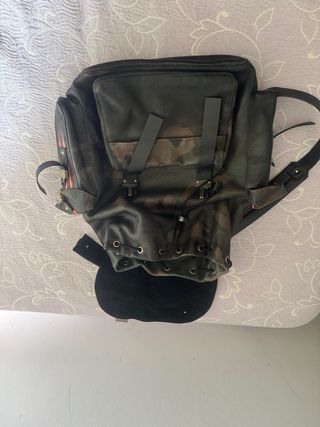 Mochila Valentino Camuflaje Negra y Verde