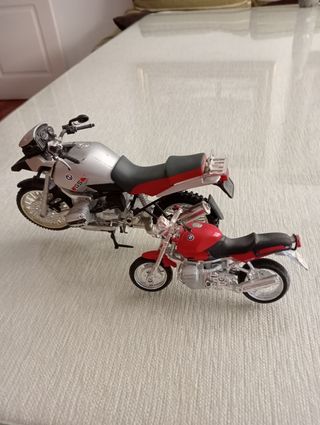 Moto BMW R1150GS a escala