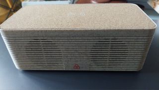 Coluna Bluetooth com Carregamento Indutivo