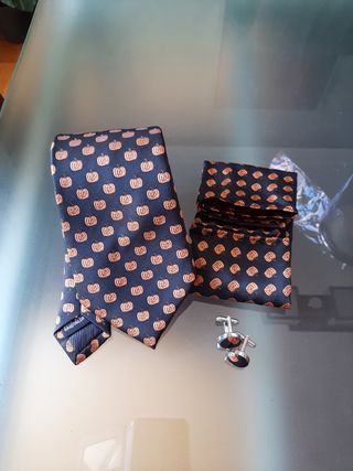 Corbata y pañuelo Halloween calabazas