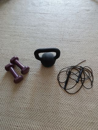 Kit de pesas: pesa rusa 6 kg, 2 mancuernas 1.5 kg