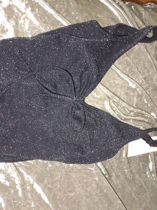 Vestido de fiesta negro brillante