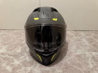 2 Cascos moto MT HELMETS Gris y Verde como nuevos