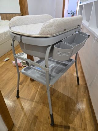 Bañera y cambiador Chicco