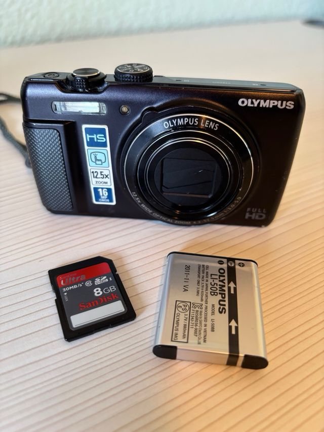 Cámara Olympus Negra