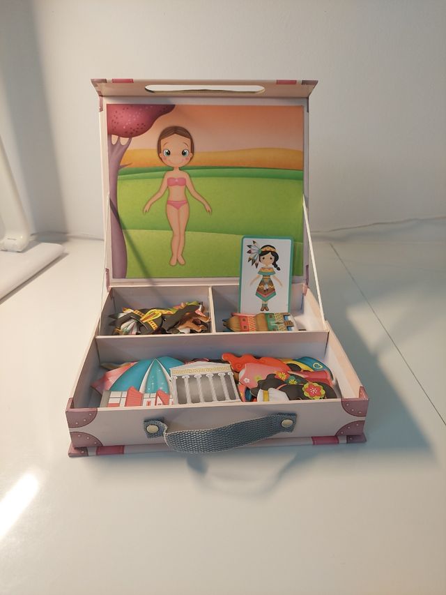 Juego Magnético Princesas Eurekakids 3-7 años