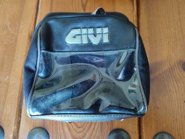 Soporte GPS / Móvil GIVI Impermeable Universal