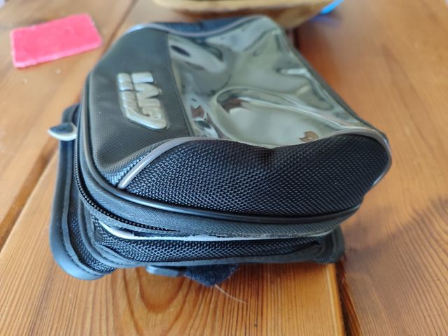 Soporte GPS / Móvil GIVI Impermeable Universal