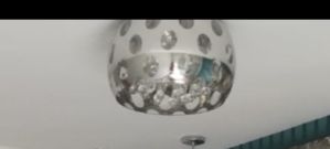 Lámpara colgante de cristal y metal