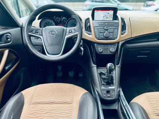 Opel Zafira Tourer 2015