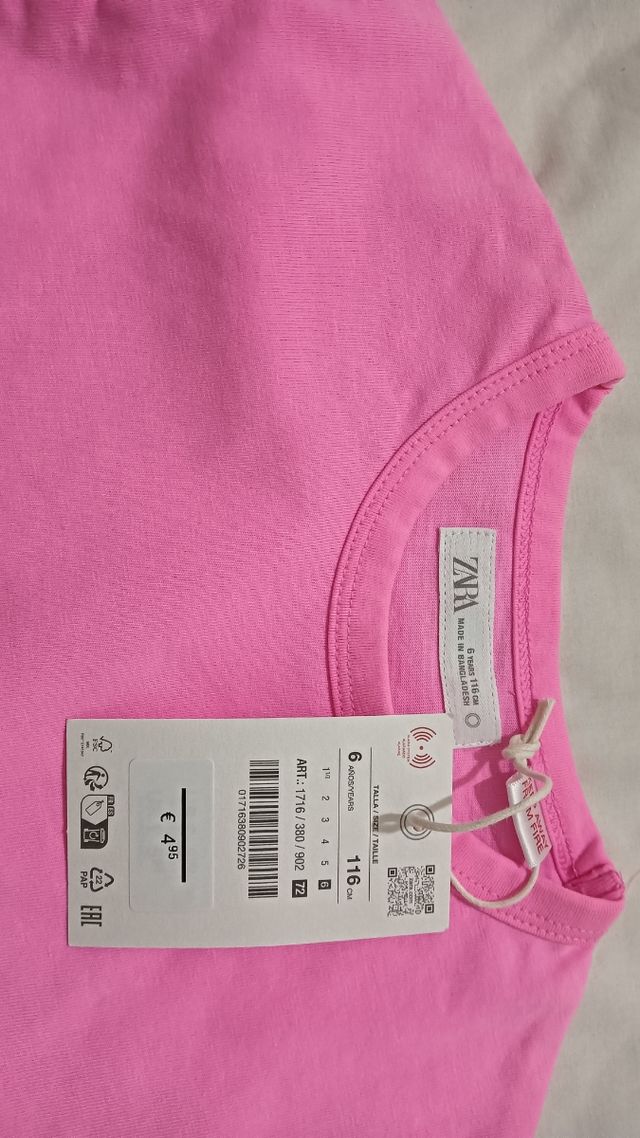 Conjunto Zara bermuda Peppa Pig + camiseta a jueg
