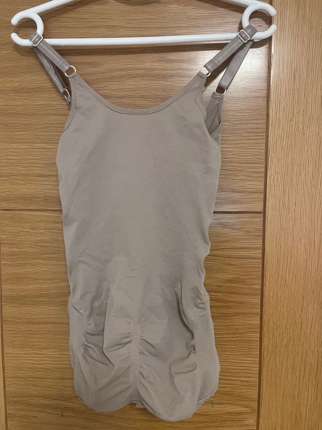 Faja Moldeadora Mujer Busto Abierto Beige