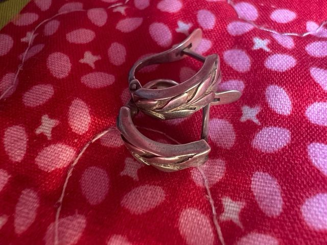 Pendientes de plata con diseño de hojas