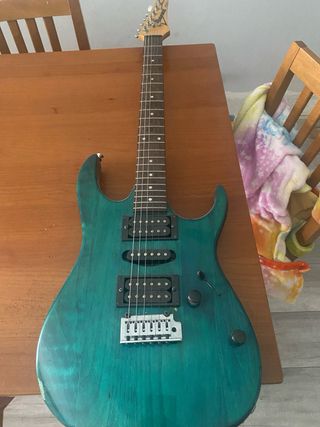 Chitarra Elettrica Ibanez verde