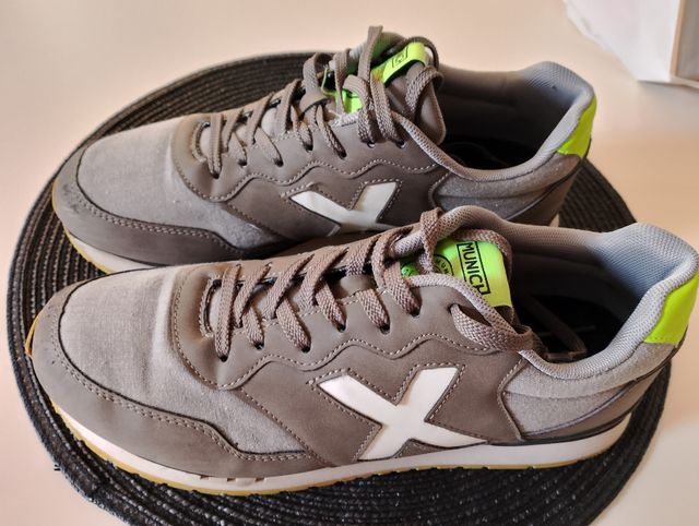Zapatillas Munich grises y verdes