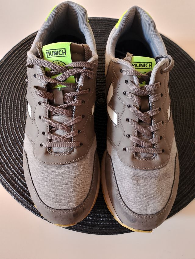Zapatillas Munich grises y verdes