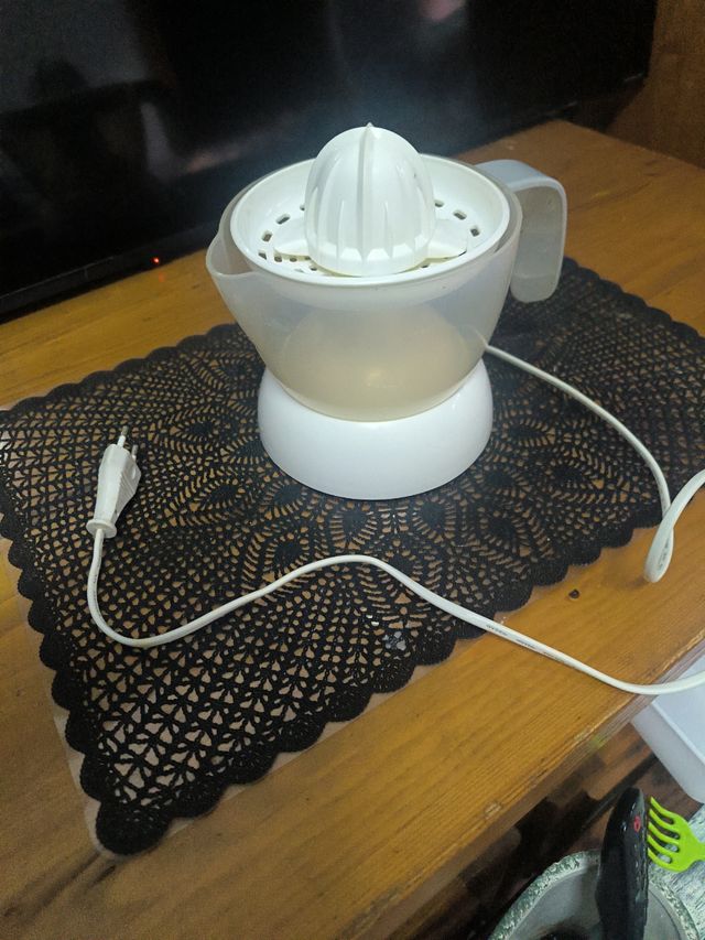 Exprimidor eléctrico vintage