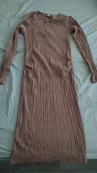 Ropa premamá (4 camisetas y 2 vestidos)