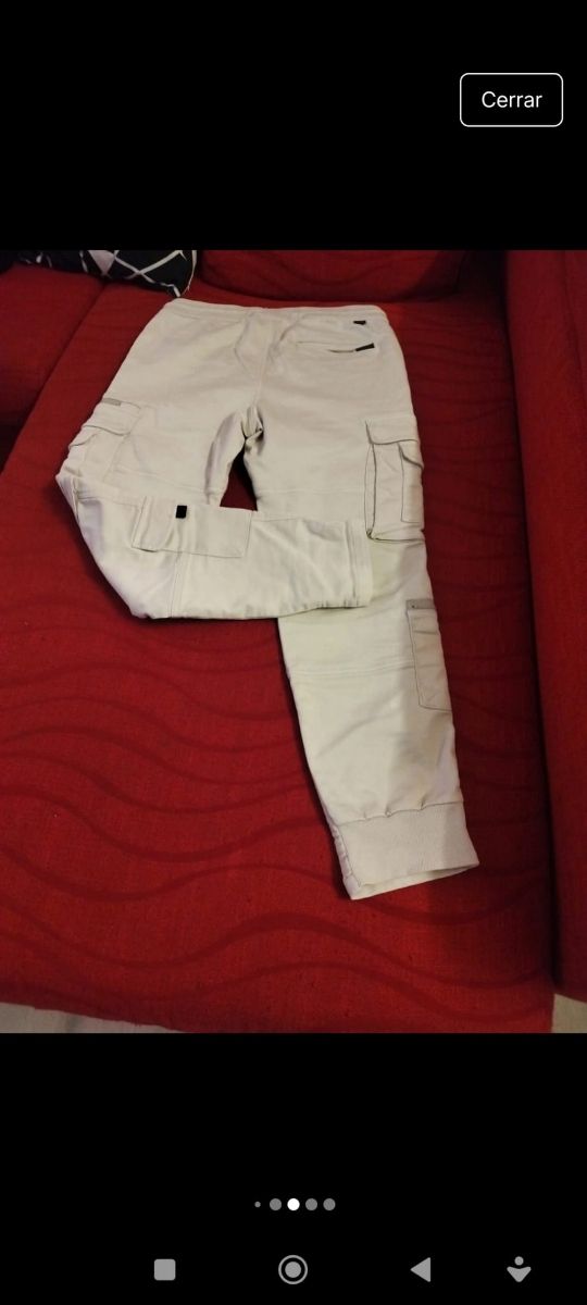 Pantalón cargo Pull&Bear blanco