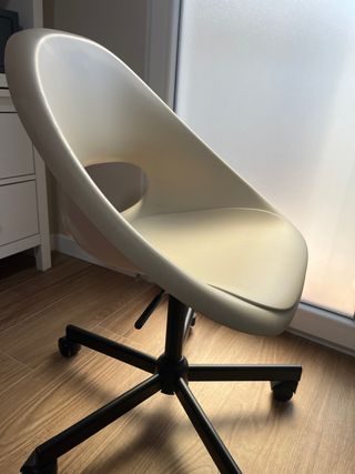 Silla de oficina IKEA beige