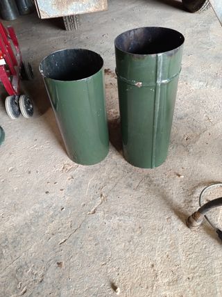 Chimenea de hierro fundido verde y dorada