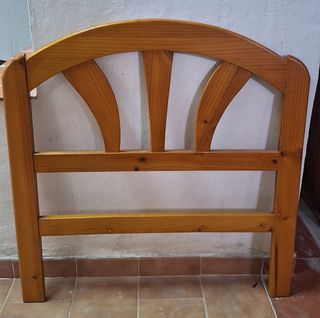 Cabecero de madera provenzal