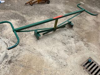 Máquina para colocar bordillos