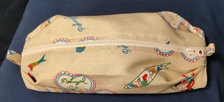 Estuche de material impermeale